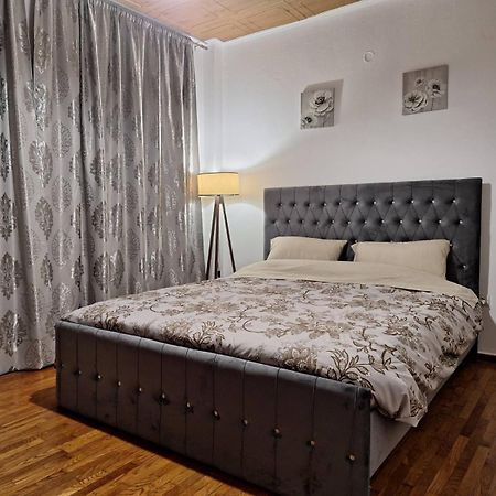 Appartement Danais à Athènes Extérieur photo